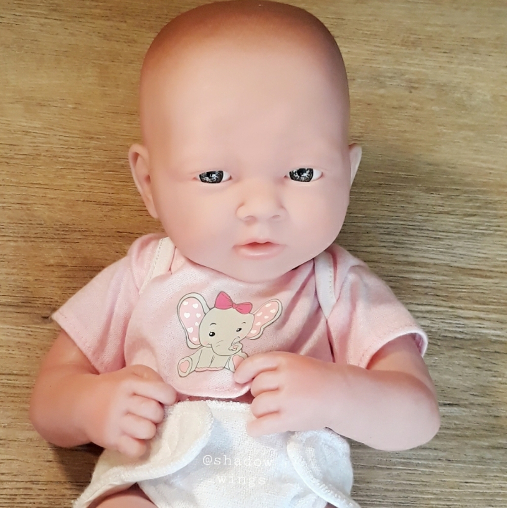 JC Toys La Newborn 14" Realistic Doll - First Day Female Newborn Doll - Picture 3 of 17